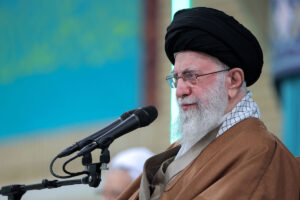 سومین پیام تصویری رهبر انقلاب: به ملت بزرگ ایران تبریک عرض می‌کنم