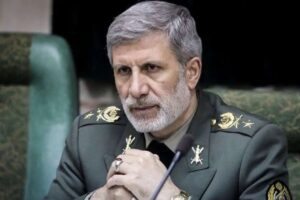 سرلشکر حاتمی: امروز انگیزه باید الهی و برخاسته از بصیرت عمیق باشد/ نیروهای مسلح با آمادگی کامل در برابر تهدیدات دشمن ایستاده‌اند