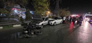 تصادف سه وسیله‌ نقلیه در بزرگراه بابانظر؛ راننده ۳۵ ساله نجات یافت