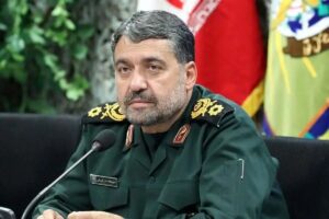 مقام ارشد سپاه: معیشت  نیروهای مسلح قابل قبول نیست/ در معیشت و مسکن کار مهمی انجام نداده ایم