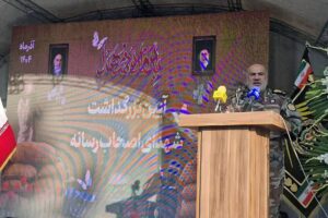 اصحاب رسانه لبه جلویی جنگ نرم هستند