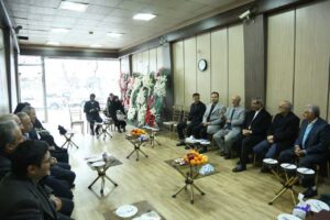 نشست غلامحسین مظفری با موسسه میزبانان خورشید