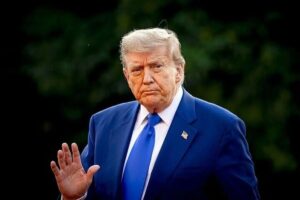 عقب‌گرد ترامپ: از مسئولان ایران متشکرم