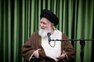 آیت‌الله علم‌الهدی: بیعت تاریخی همافران با امام خمینی (ره) نقطه شکست آمریکا بود