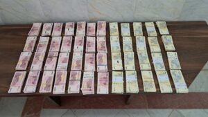 ۸ میلیارد و ۹۵۰ میلیون ریال پول قاچاق در مرز تایباد کشف شد