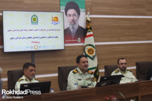 سردار نگهبان: مأمور پلیس حق ندارد با مردم توهینآمیز و تهدیدآمیز صحبت کند سردار نگهبان: مأمور پلیس حق ندارد با مردم توهینآمیز و تهدیدآمیز صحبت کند