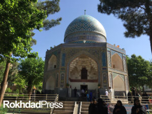 مالکیت بقعه تاریخی قدمگاه رضوی رسمی شد؛ سند تک‌برگ به اوقاف تحویل شد